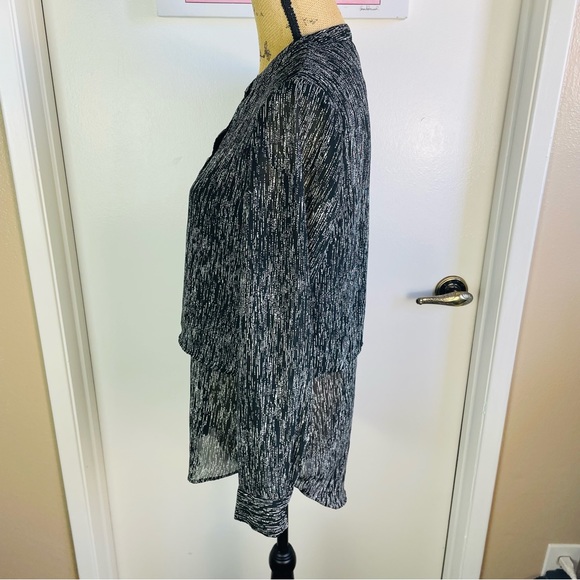 Banana Republic Top Blouse Small Long Sleeve Black White Classic Contemporary - Picture 8 of 8